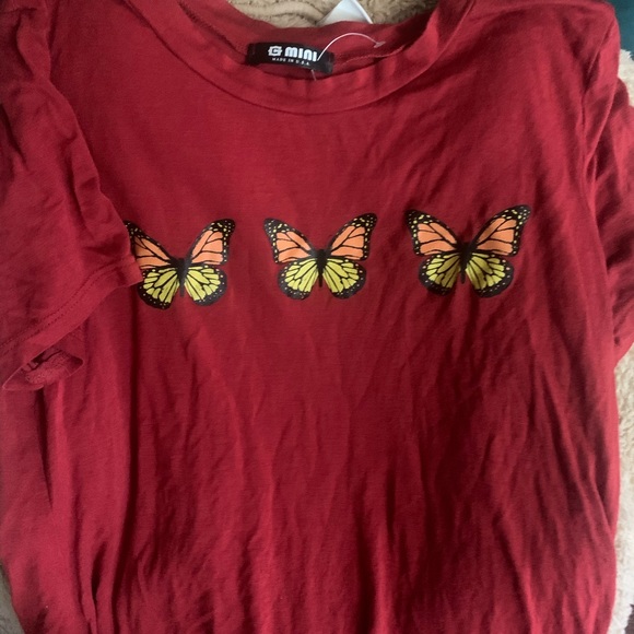 Butterfly red tee - Picture 2 of 2